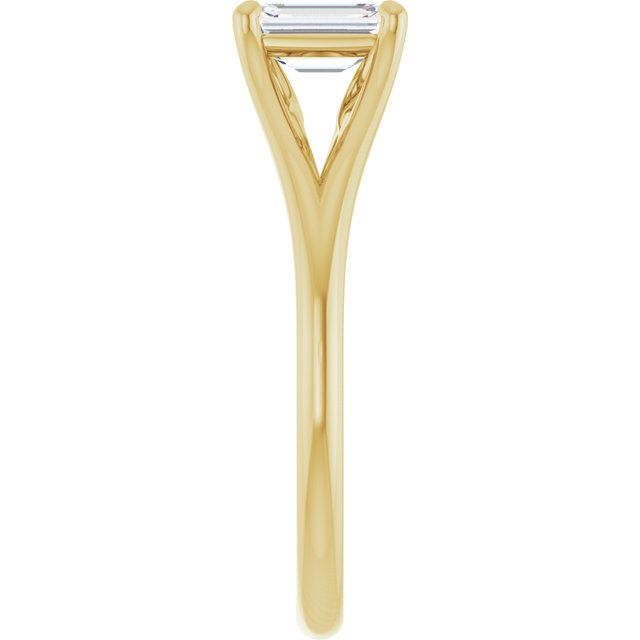 Solitaire Engagement Ring