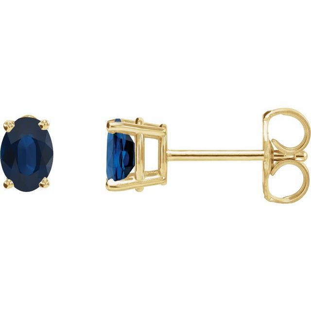 Oval 4-Prong Lightweight Stud Earrings